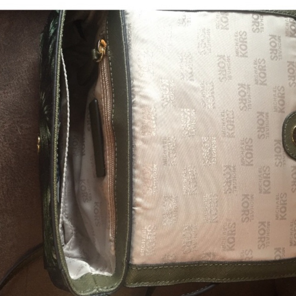 Purse - Picture 4 of 5